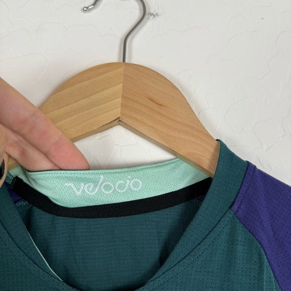 Velocio Men’s Micromodal Cycling Jersey With Pockets Deep Sea Zipperless - Picture 4 of 10